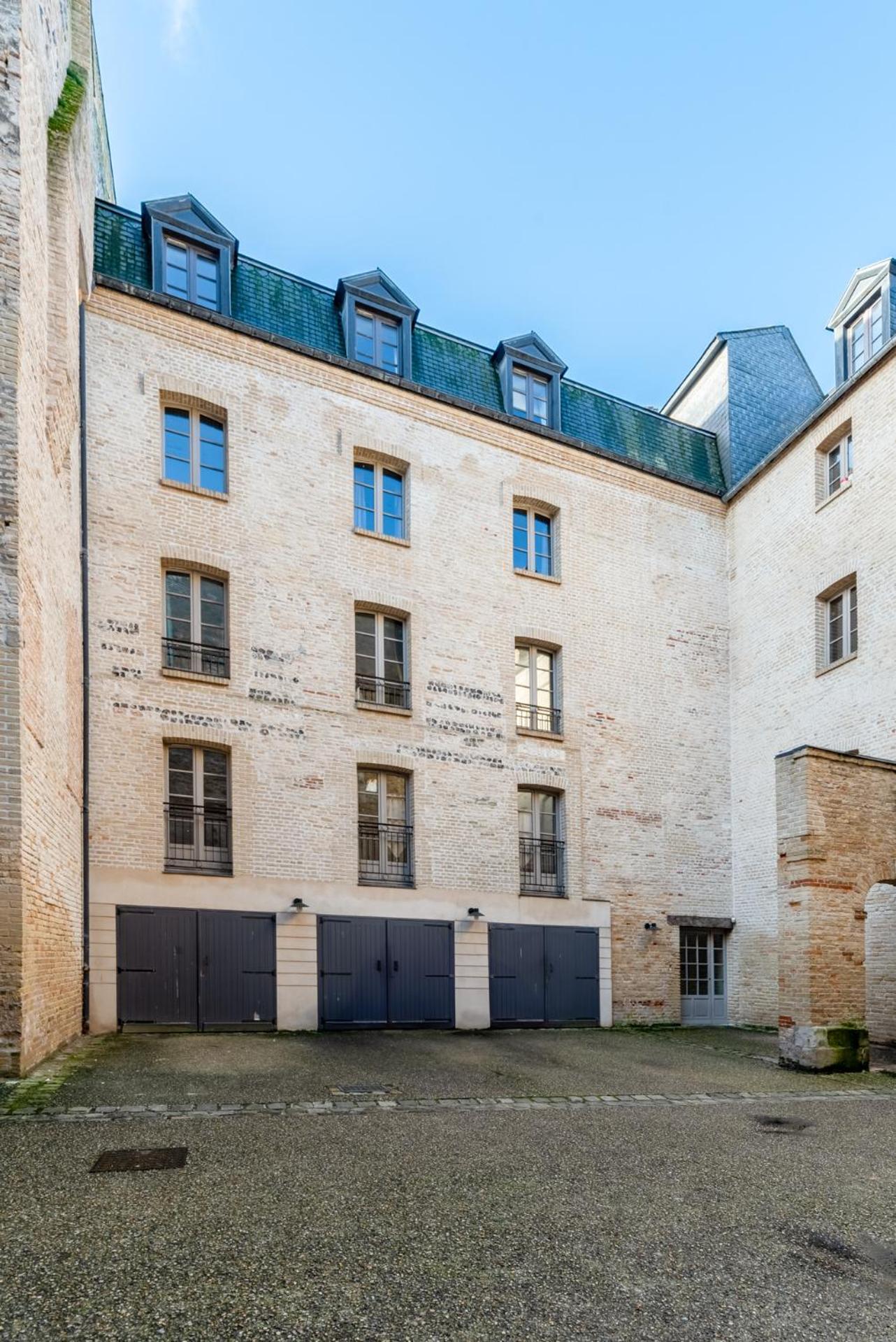 "Hinkley" Centre Ville Place De Parking Prive Διέππη Εξωτερικό φωτογραφία